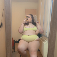 Big Titty Goth Babe