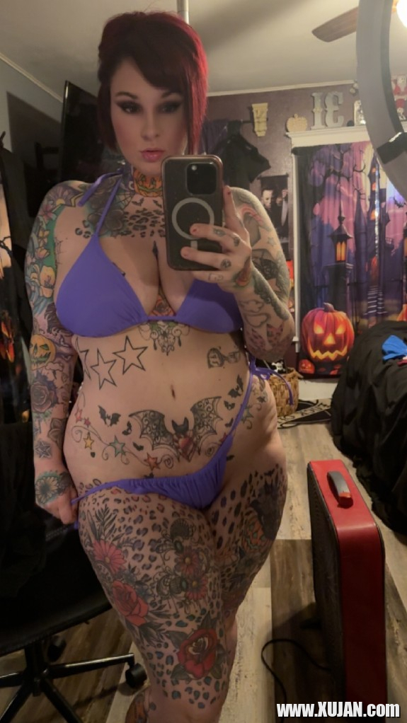 MILF TATTOOED MOM - Photo #3136004