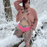 MILF TATTOOED MOM