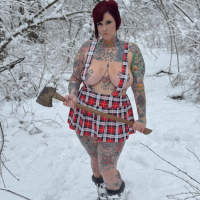 MILF TATTOOED MOM