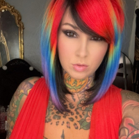 MILF TATTOOED MOM