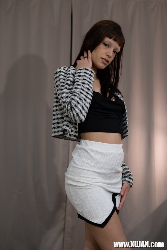 jahel slutty tee - Photo #3138602
