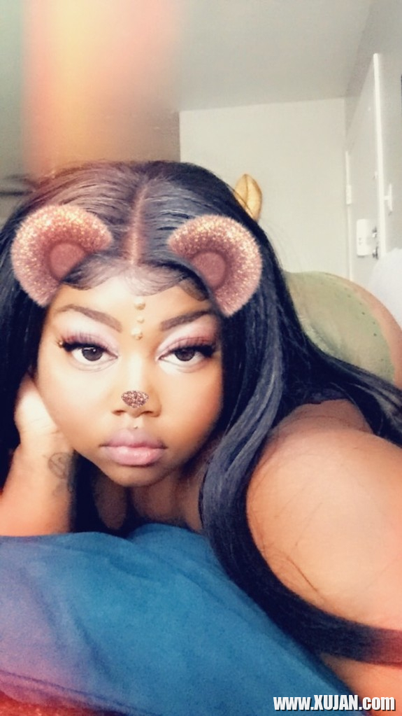 Queenqui26 - Photo #3142426