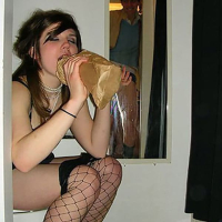 Pissing Girls Lusankarneri yntrutyun