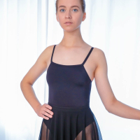 Slim ballerina Clockwork Victoria fucked in a dance class