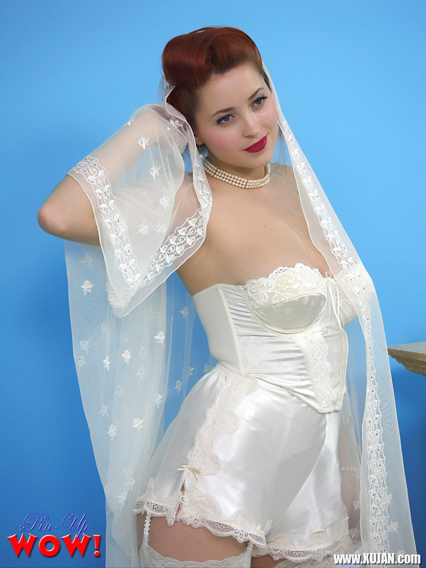 Kinky Bride Lucy Vixen expects sexy wedding night - Photo #3154661