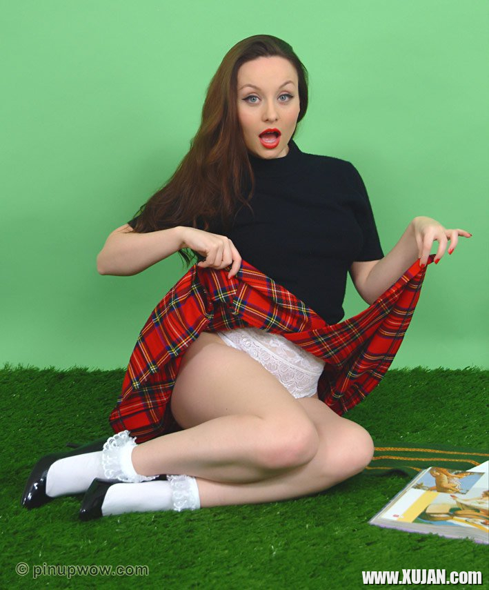 Brunette Model Carla Brown strips her sexy Uniform - Photo #3158937