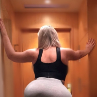BBW big butt babe Natasha Crown undressing