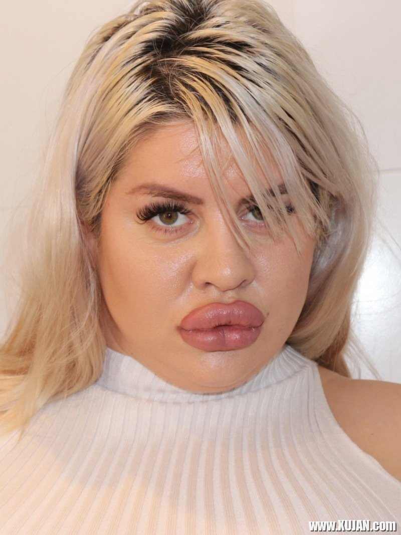 BBW babe Natasha Crown gives you all of her 73 inches of pure horny lust - Photo #3162431