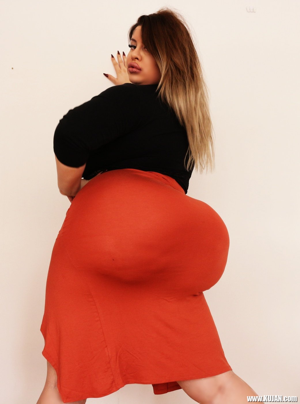 BBW babe Natasha Crown invites her loving fans out on a hot date - Photo #3162450