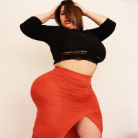 BBW babe Natasha Crown invites her loving fans out on a hot date