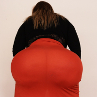 BBW babe Natasha Crown invites her loving fans out on a hot date