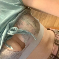 Sexy amateur Jade Luv poses seductively for her fans