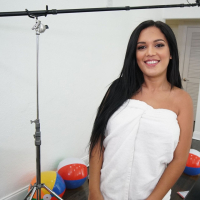 Alina Belle loves to lick Balls and suck hard Cock