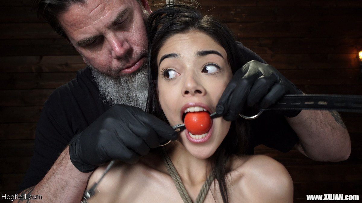 Kinky youngster Harmony Wonder experiences bondage - Photo #3173183
