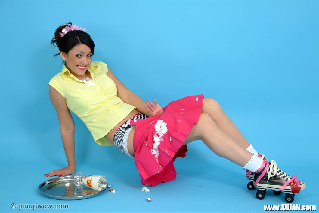 Cute BryoniKate in Miniskirt flashing her Panties - Photo #3176524