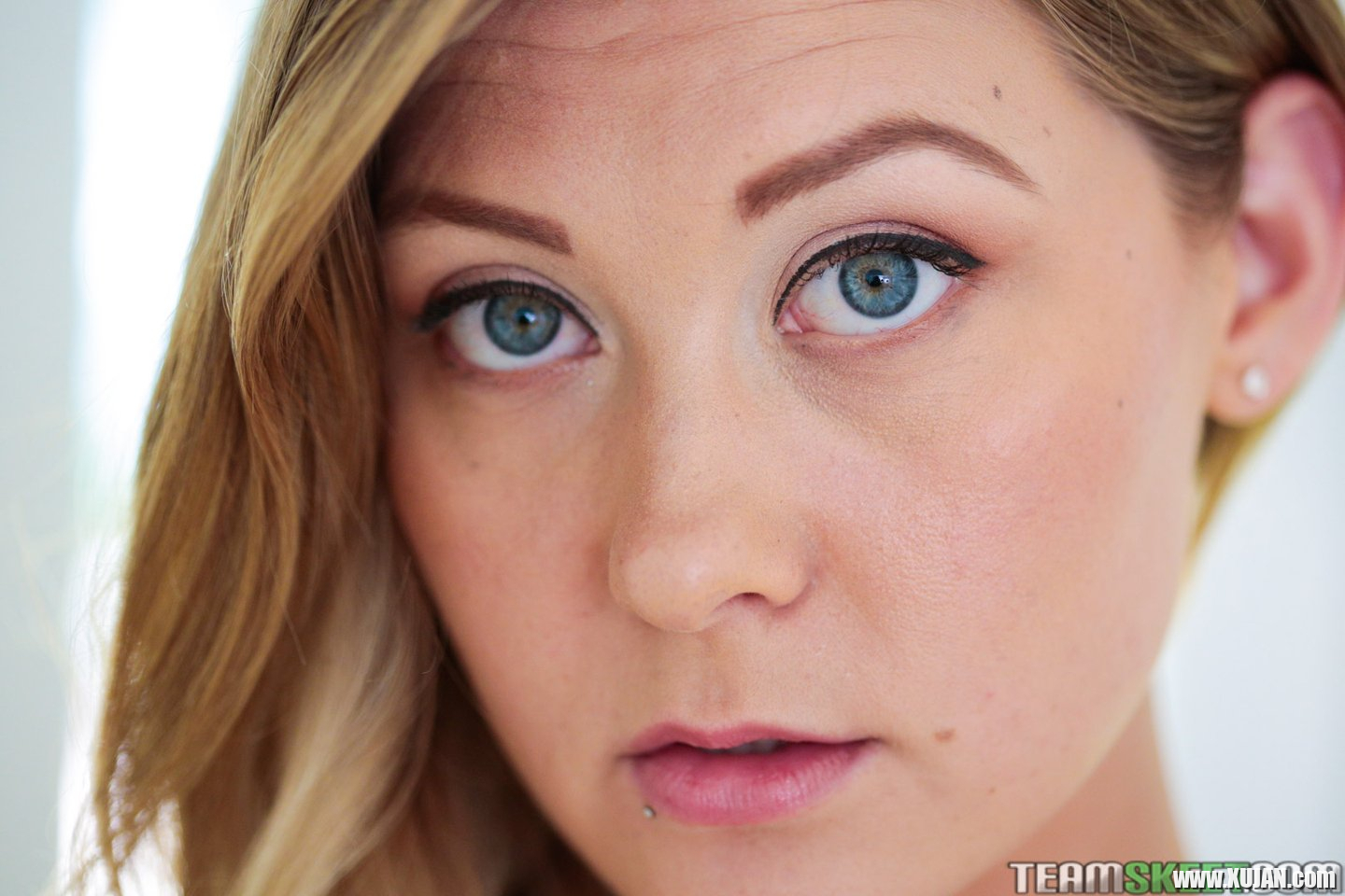 Gorgeous babe Addison Lee taks POV banging - Photo #3176623