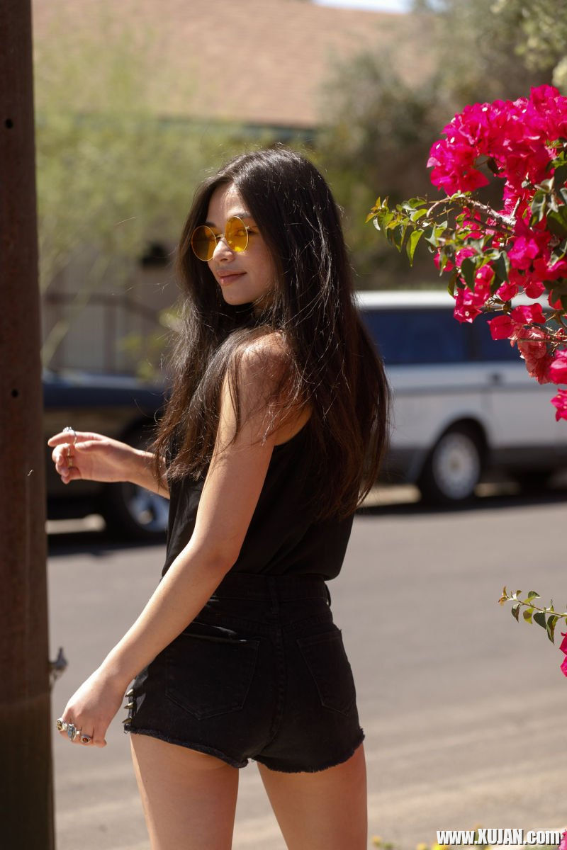 Topless brunette Scarlett Alexis loves posing outdoors for Zishy - Photo #3180620