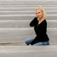 Blonde Maria Braun posing sexy in nonnude Shoot