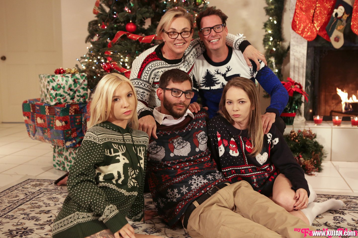 Kenzie Reeves has Threesome for Christmas - Photo #3186951