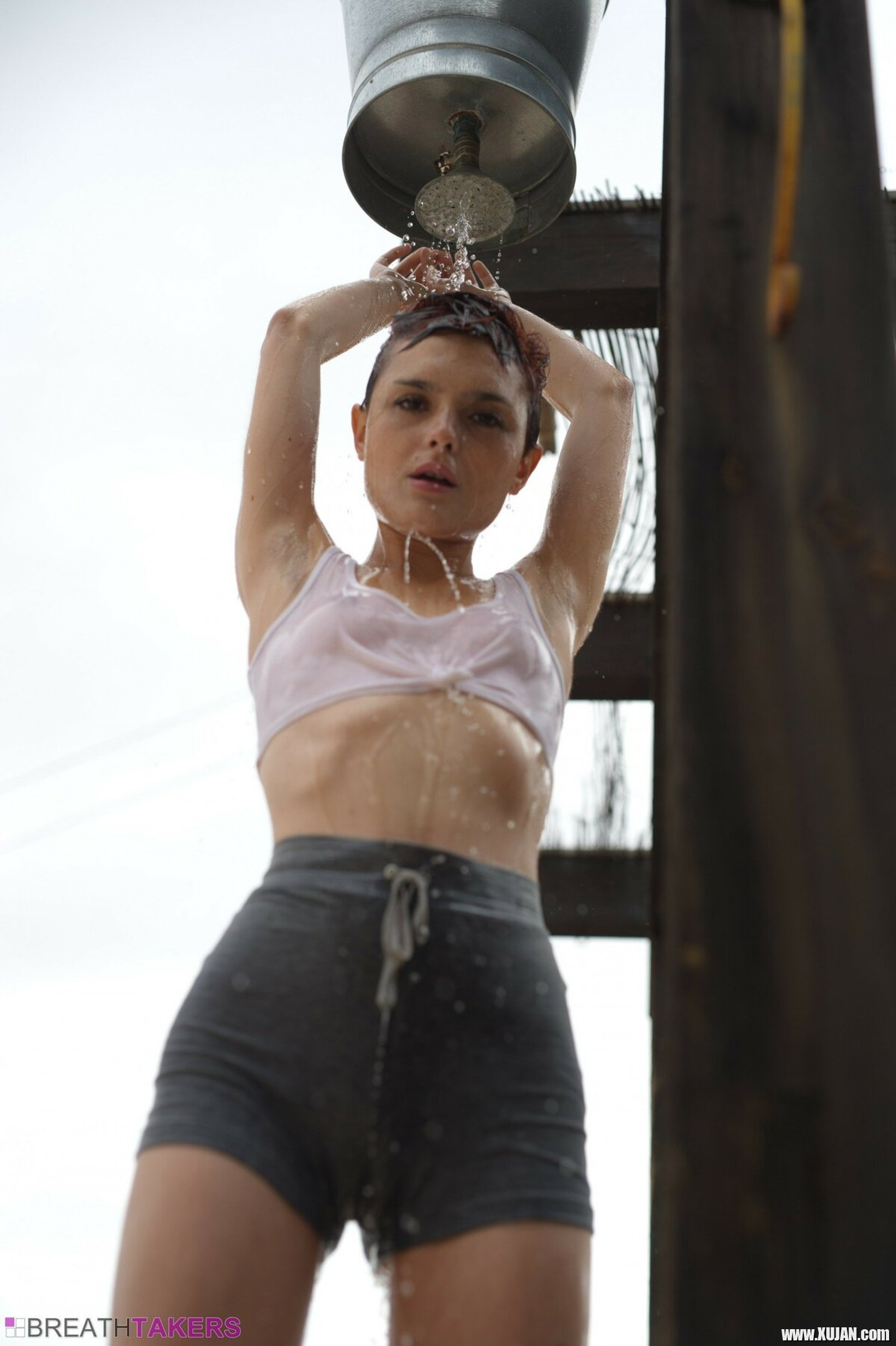 Naughty short haired girl Caterina Foxy revealing her tiny naked tits - Photo #3187287