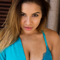Beautiful Lacey Banghard strips and shows her Bod