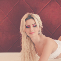 Erika Larson displays her slim Body in the Bedroom