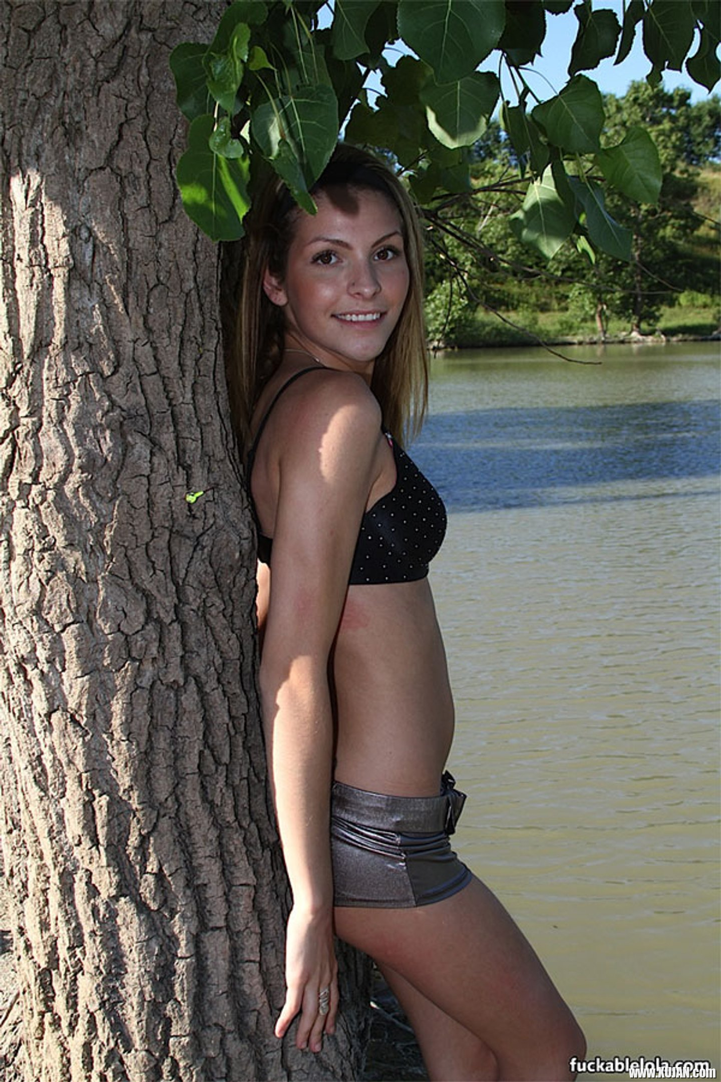 Sexy babe Shiny Lola posing outdoors by a River - Photo #3202701