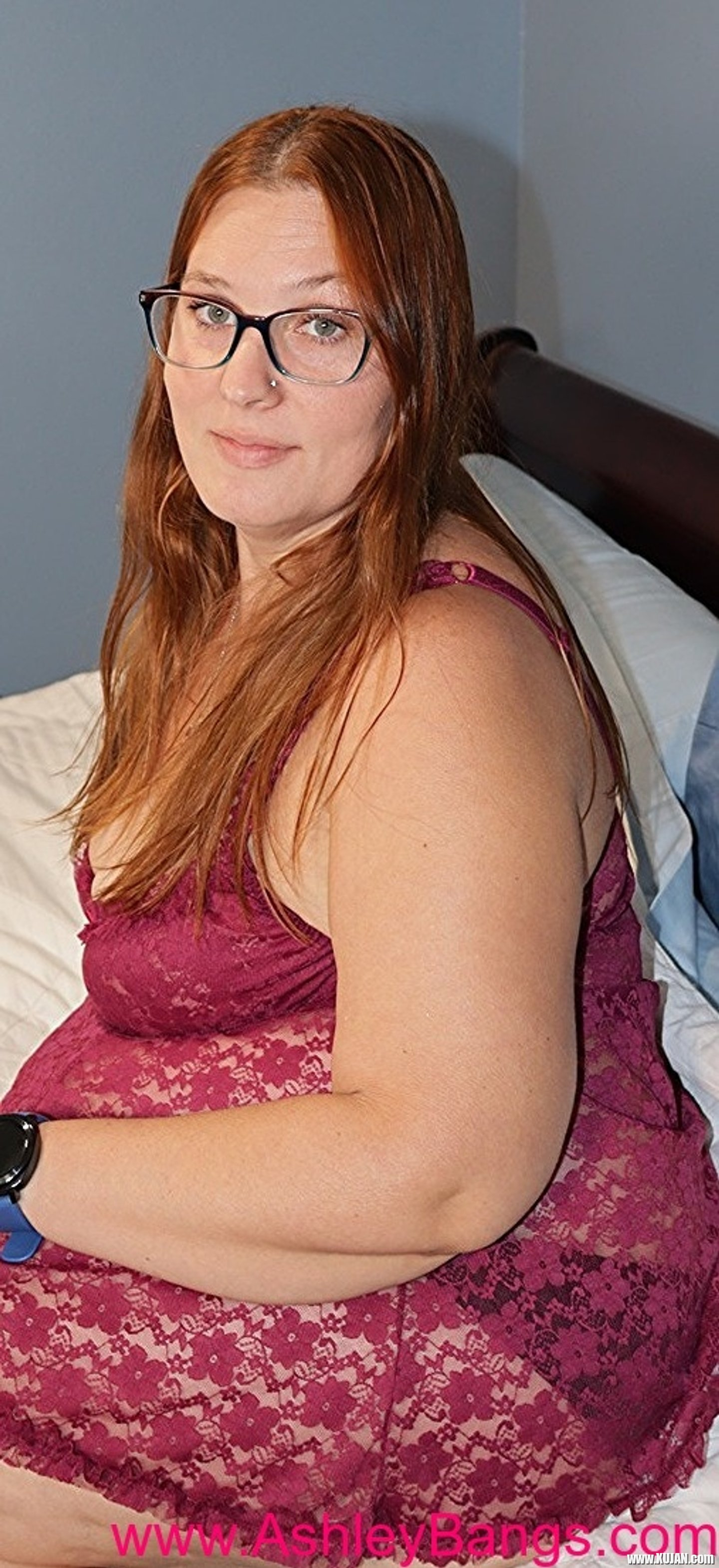 Lovely hottie Ashley Bangs showing her fat ass and pussy - Photo #3205159