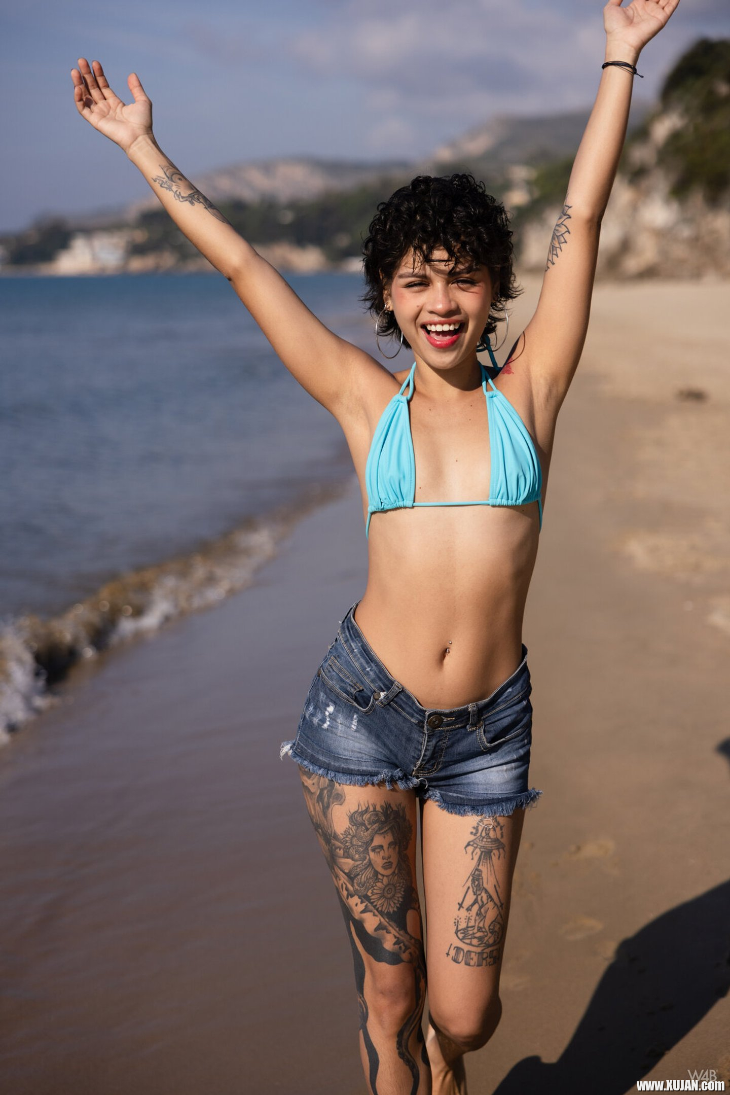 Good looking Lilith Baph with natural tits hot as posing naked on a beach - Photo #3205962