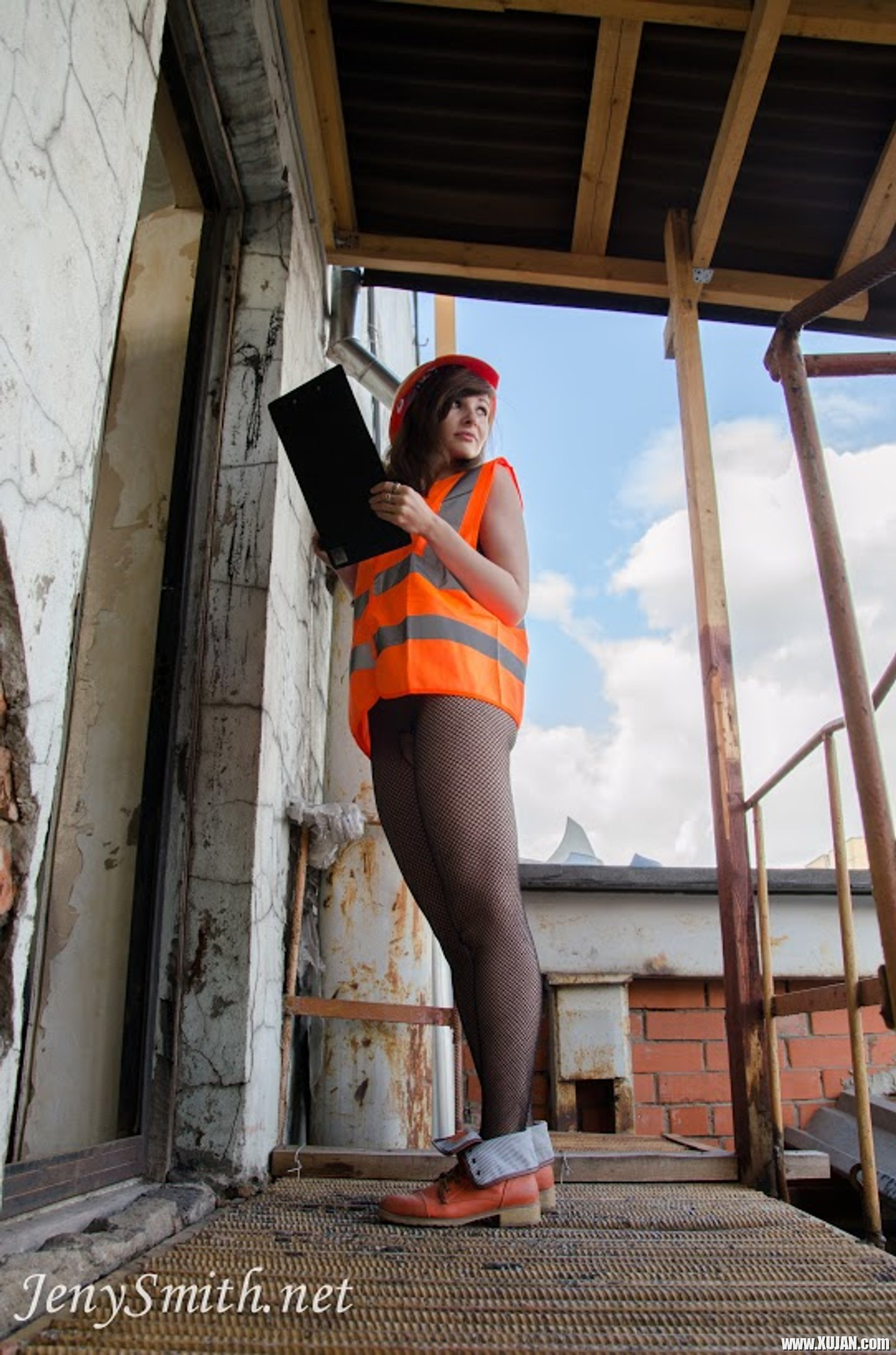 Sexy Jeny Smith goes to work on Construction Site - Photo #3206313