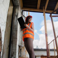 Sexy Jeny Smith goes to work on Construction Site