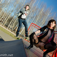 Jeny Smith flashing her hot Body at the Skate Park