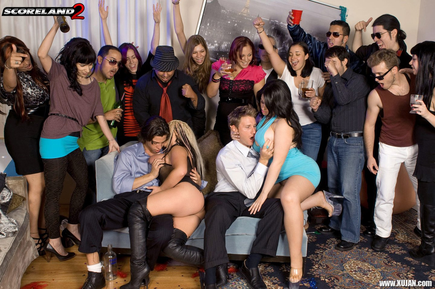 Daphne Rosen has a Foursome in front of a huge Crowd - Photo #3210043