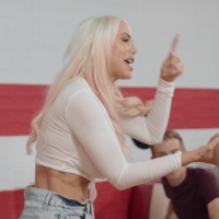 Horny bitches Tori Cummings and Emily Woods sharing same big cock