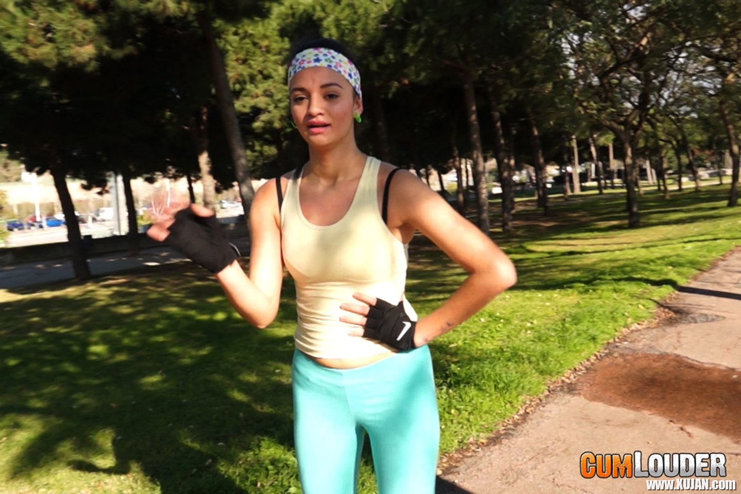 Fit babe Alicia Poz gets fucked while out jogging - Photo #3214074