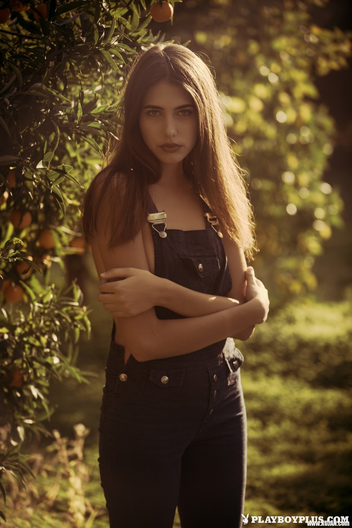 Skinny Katrine Pirs strips and poses in the Garden - Photo #3218606