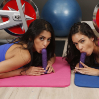 Sophia Leone Her workout pal get a licking in