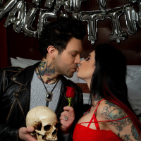 Kinky Joanna Angel gets down and dirty with Small Hands