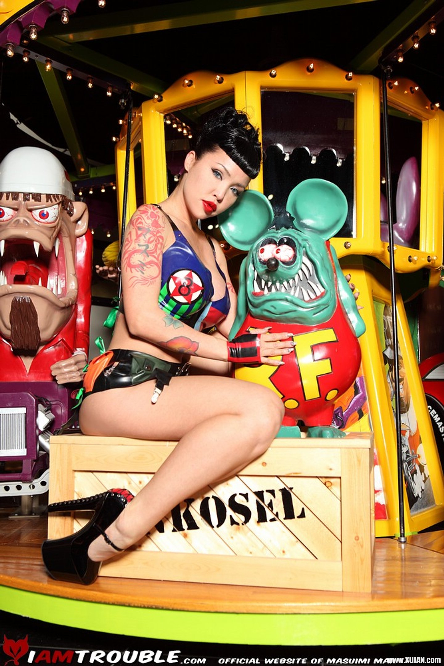 Masuimi Max flaunting her hot Butt at a Carnival - Photo #3221522