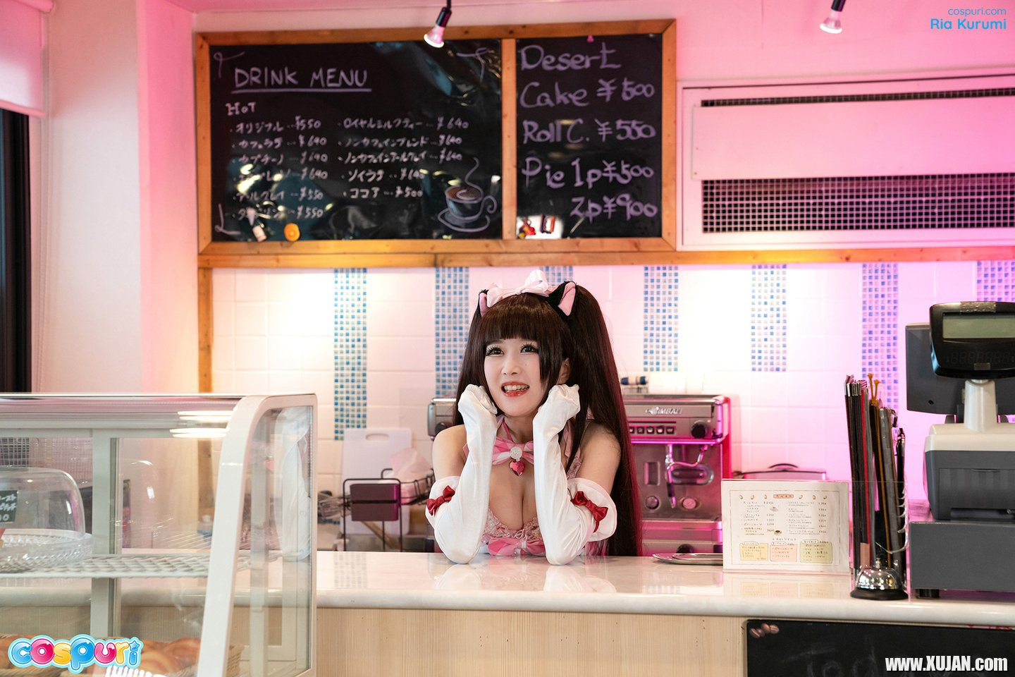 Kinky japanese Ria Kurumi strokes strangers dick in coffee shop - Photo #3229078
