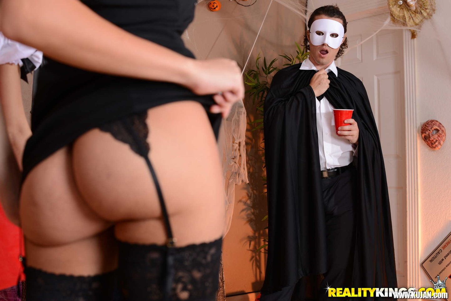 Masked Hottie Victoria June Picture gets screwed - Photo #3231550