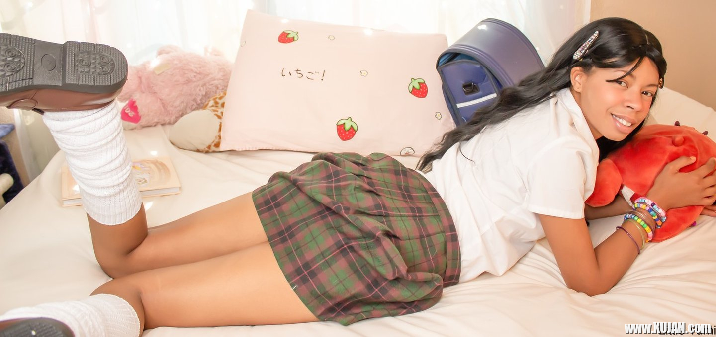 Cute schoolgirl Little Yumi teasing with her tight shaved pussy - Photo #3232359