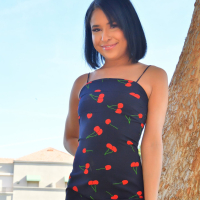 Ryder Rey shows hot twat outside with pretty smile