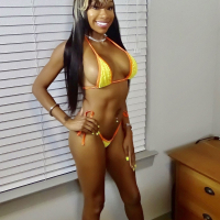Ebony Girl Carmel Starr unveils her Stunning Body