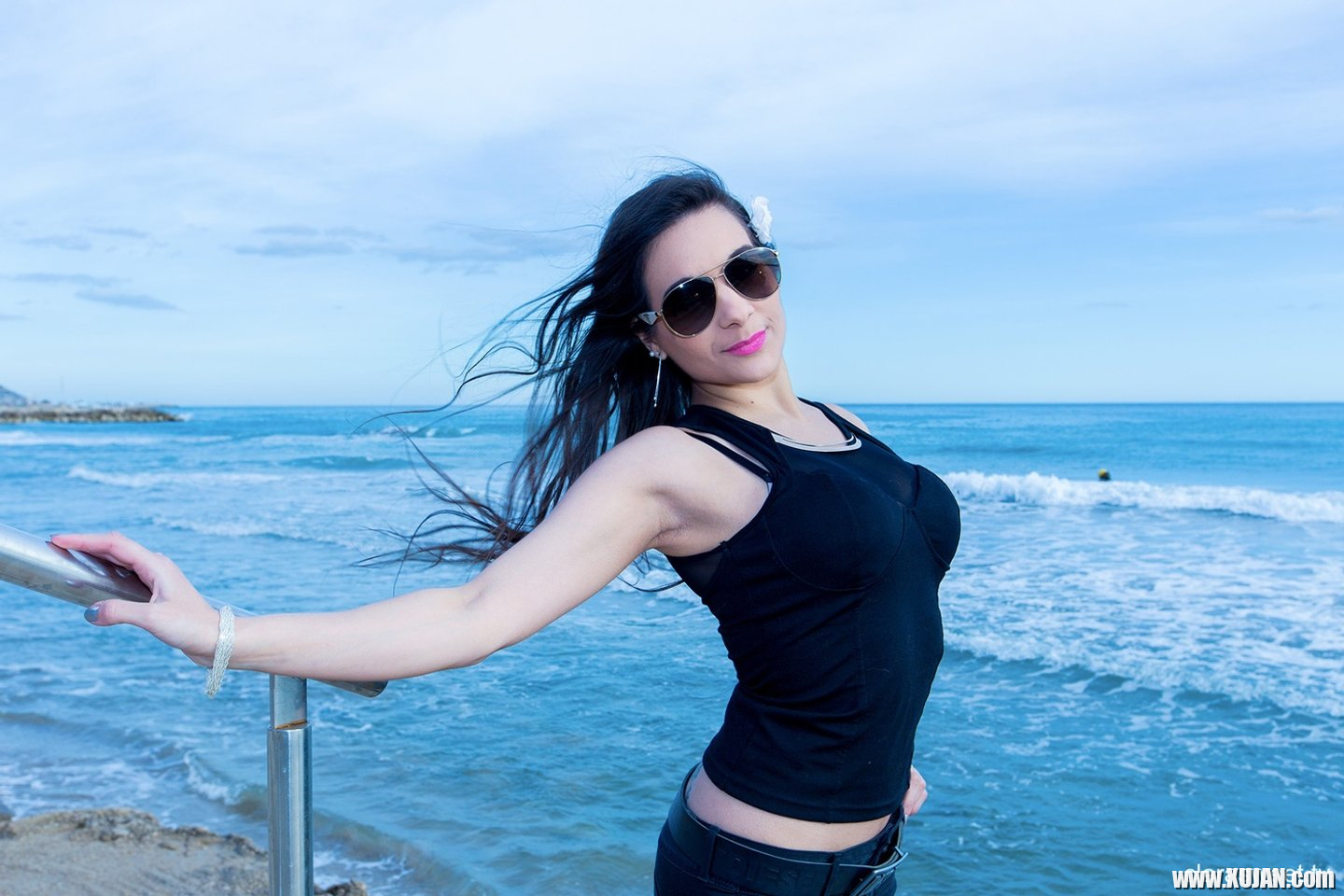 Gorgeous Clara Sweet showing her nice tits in a bra on the beach - Photo #3259128