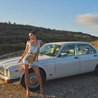 Gorgeous model AniKim Jones looking fab even when naked
