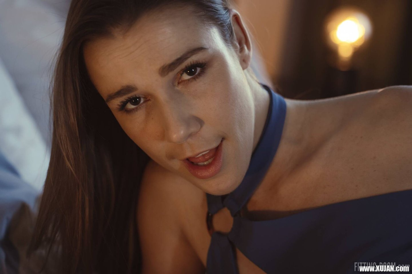 Beautiful Alexis Crystal pleasuring her asshole with a glass dildo - Photo #3268939