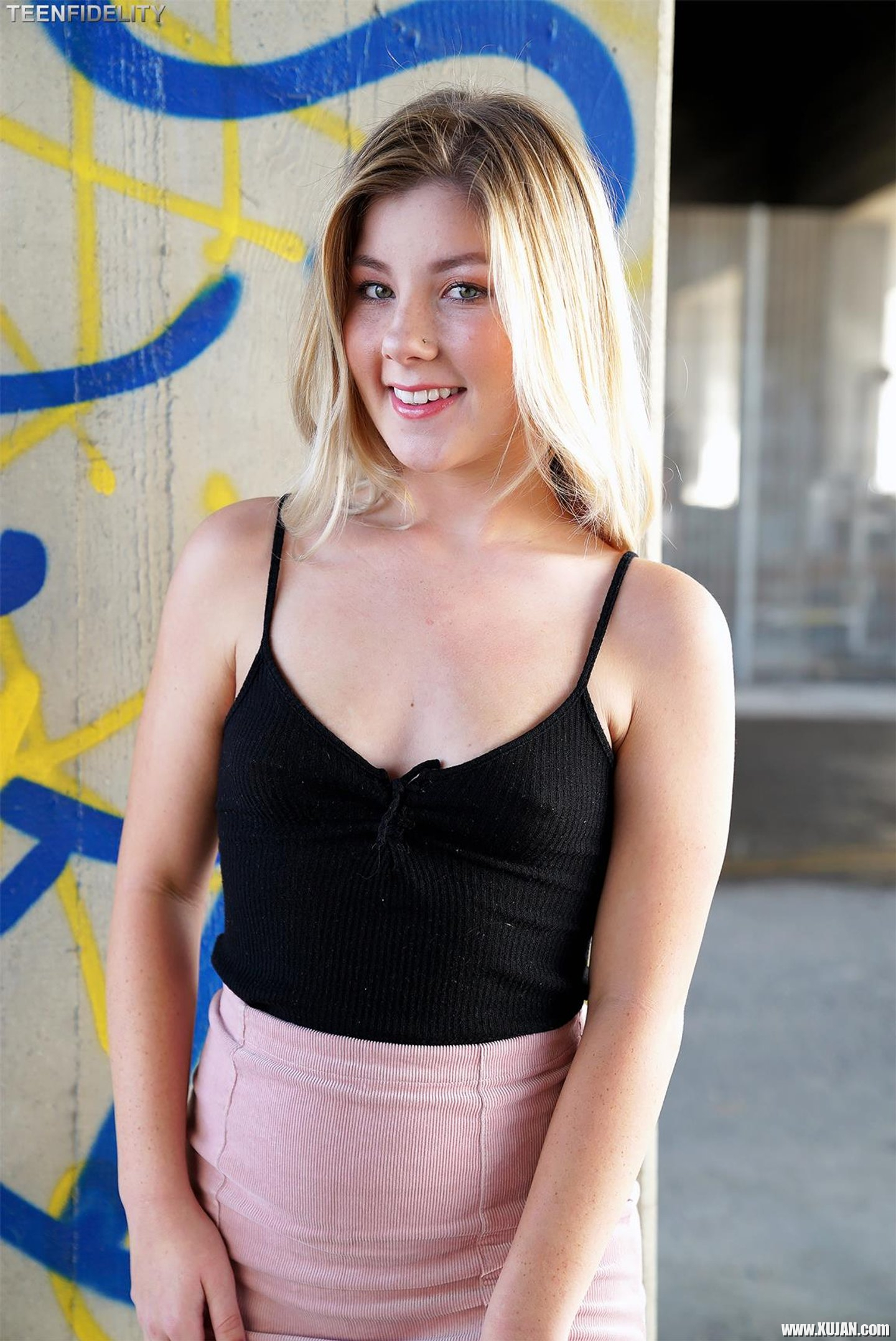Sweet Teen Katie Sloane plowed by horny Man - Photo #3274066