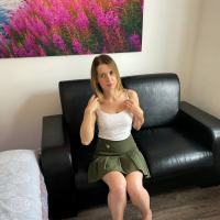 Good looking Amelia Jones with hot ass and natural tits posing naked